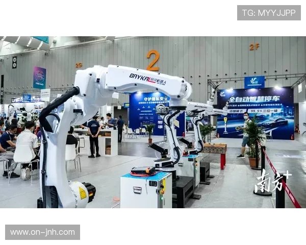 体育制造业向服务业延伸成主流，企业通过自营场馆探索利润新空间